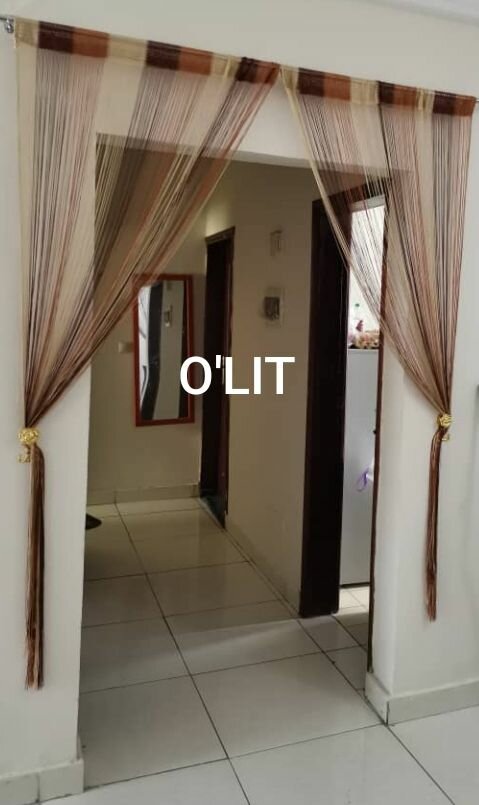 Rideau décoratif à ficelles