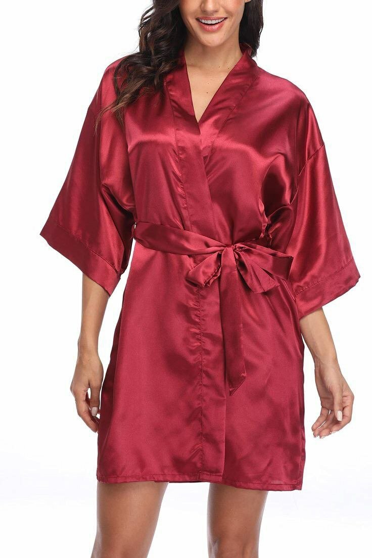 Peignoir en satin élégant