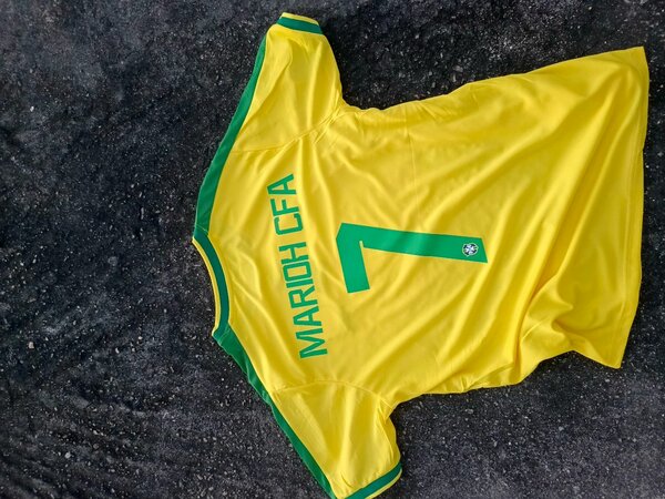 Maillot de football + FLOCAGE