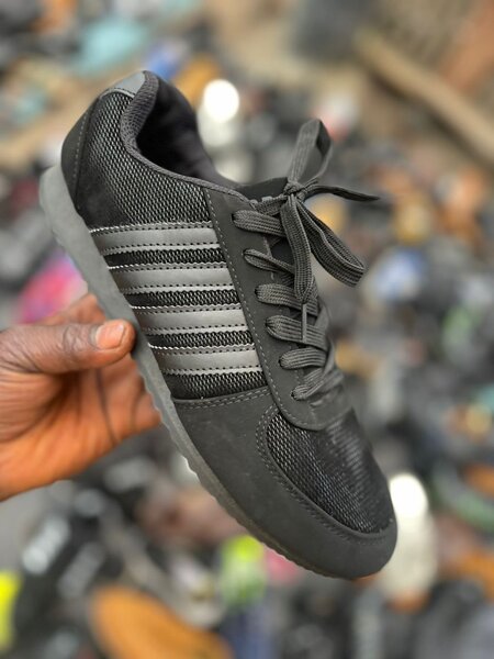 Chaussures de sport noires