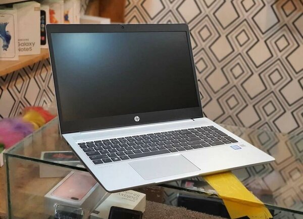 HP Probook 650 G5 core i5 - 7-ème GEN 15.6 pouces quasi neuf importé