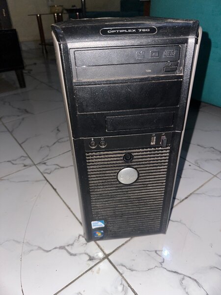 Tour PC Dell OptiPlex 780