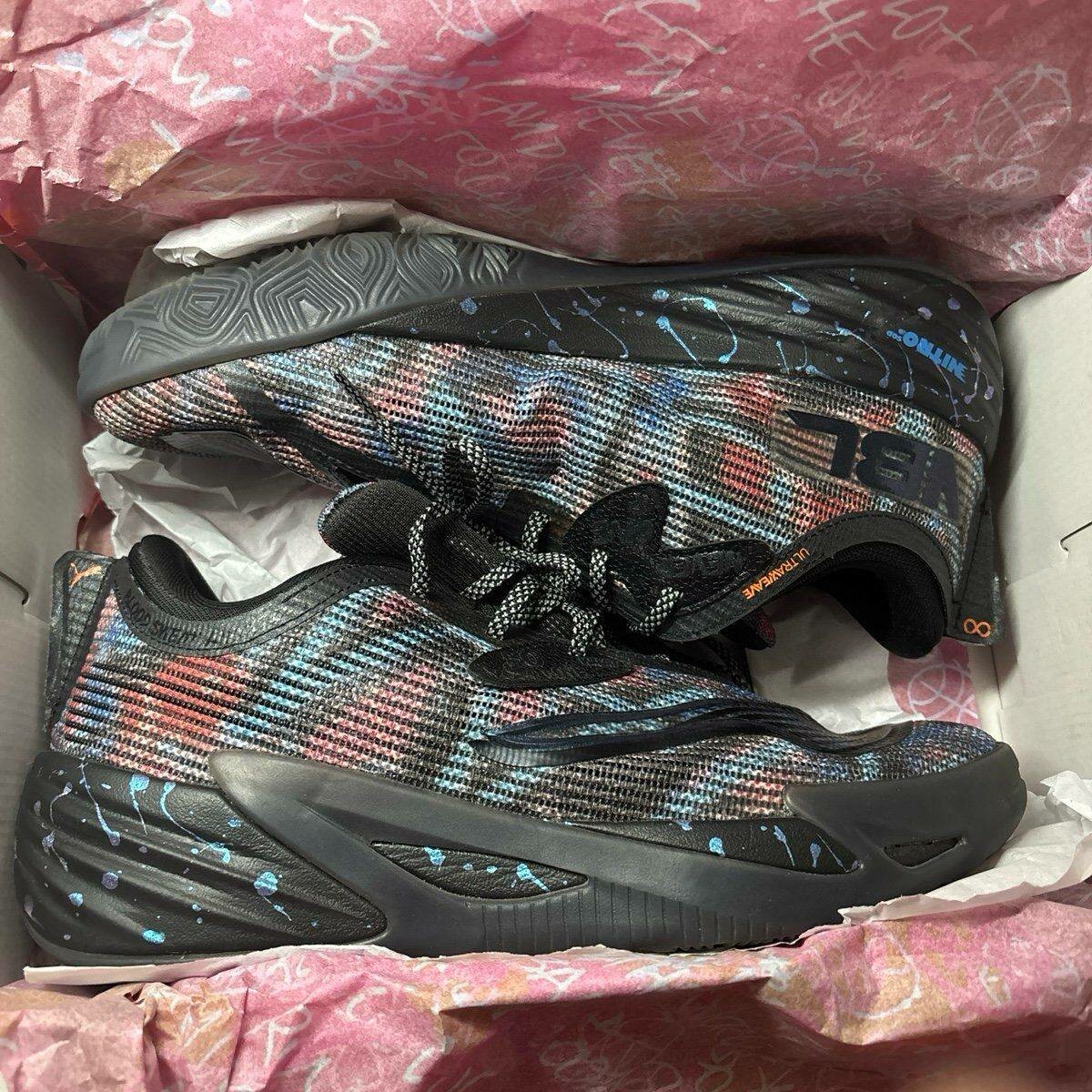 Chaussures de sport Puma colorées