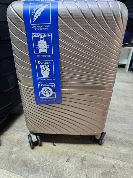 Чемодан из бренда travel car  размеры S 10kg   M 20kg  L 30