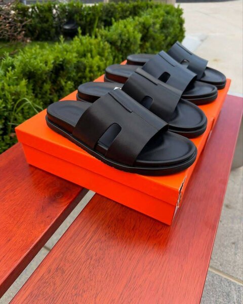 Sandales noires de luxe