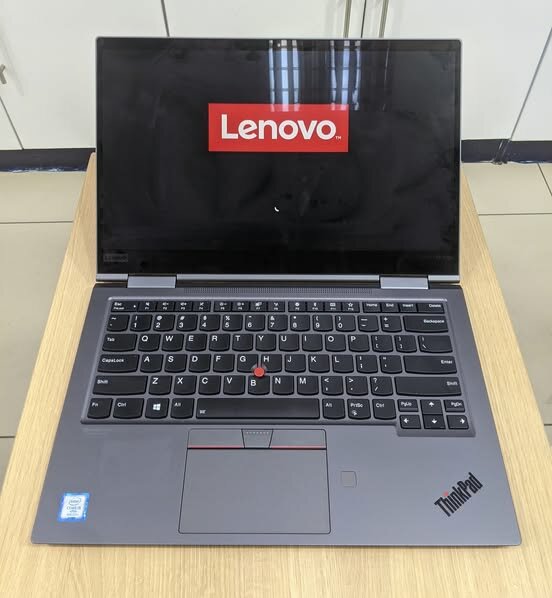 Lenovo Thinkpad X1 Yoga Gen 4