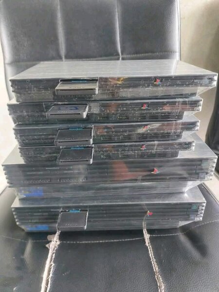 Console de jeu rétro PlayStation 2