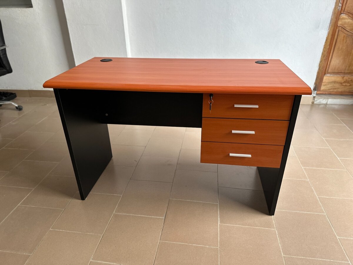 DW-036A Chaise agent Orange