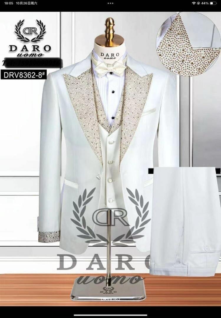 3 PIECES WHITE SUIT