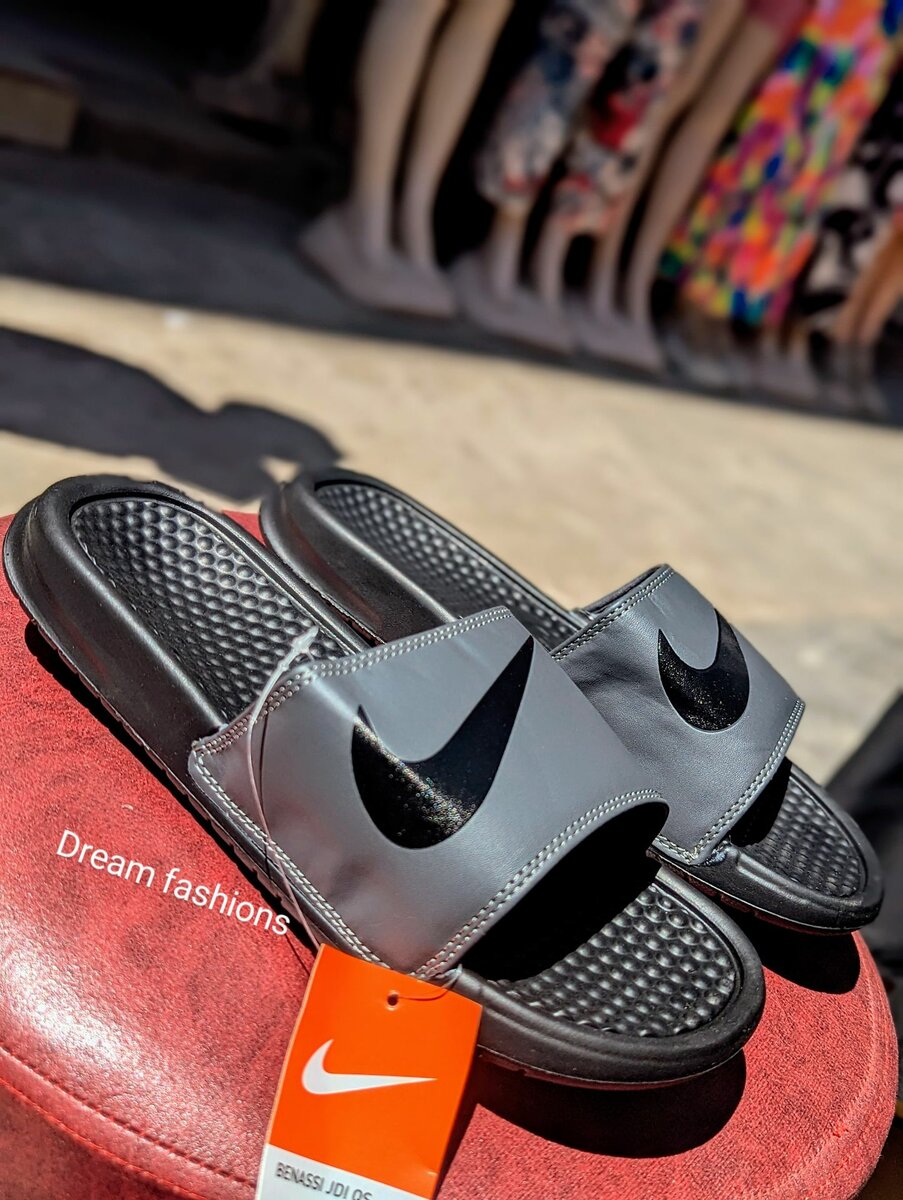 Nike slides