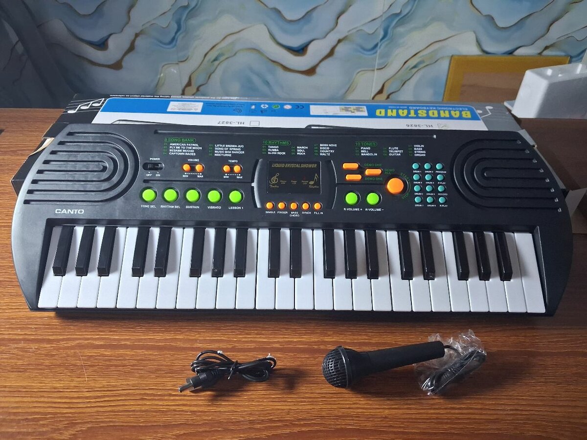 Clavier électronique avec micro