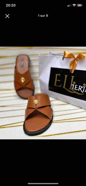 Sandales en cuir bien faites