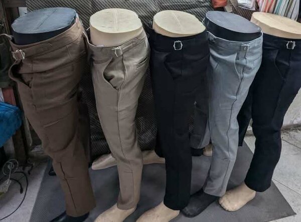 BELTLESS MEN'S TROUSERS