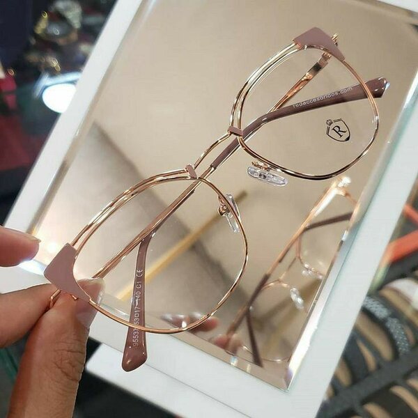 Jolie bague papillon dorée