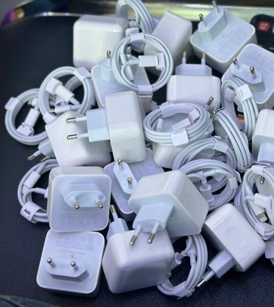 Chargeur rapide universel