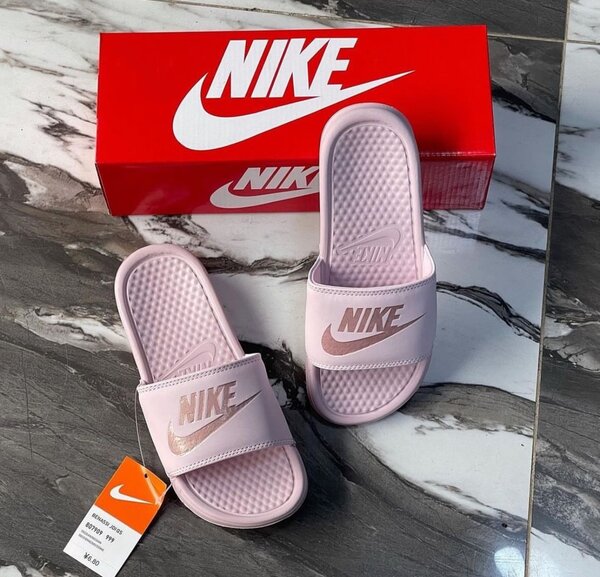 Nike Victori slides