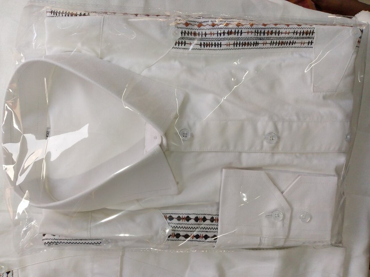 Chemise blanche brodée homme