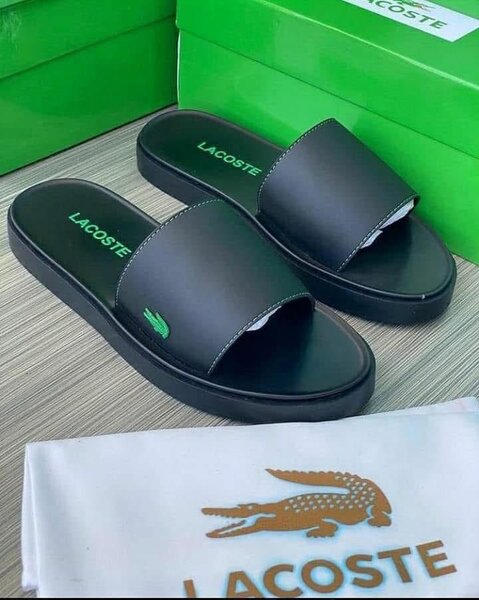 Tongs en cuir Lacoste