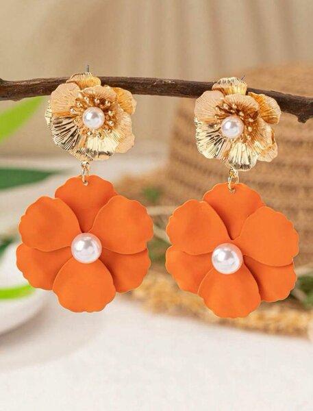 Boucles d'Oreilles Florales Éclatantes