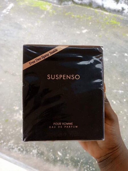 Parfum Suspenso