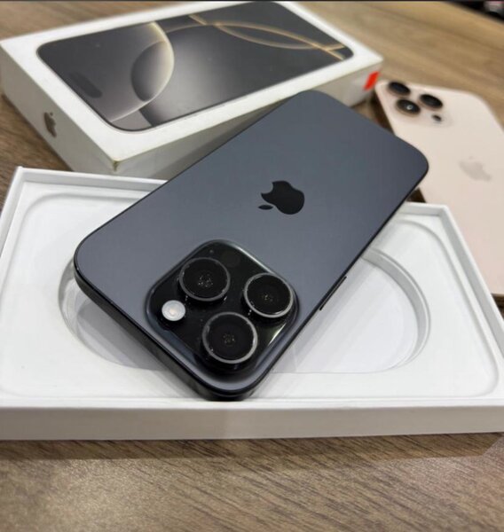 Aweek used iPhone 16 pro max 512 gig