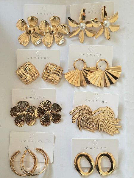 Boucles d'oreilles florales dorées