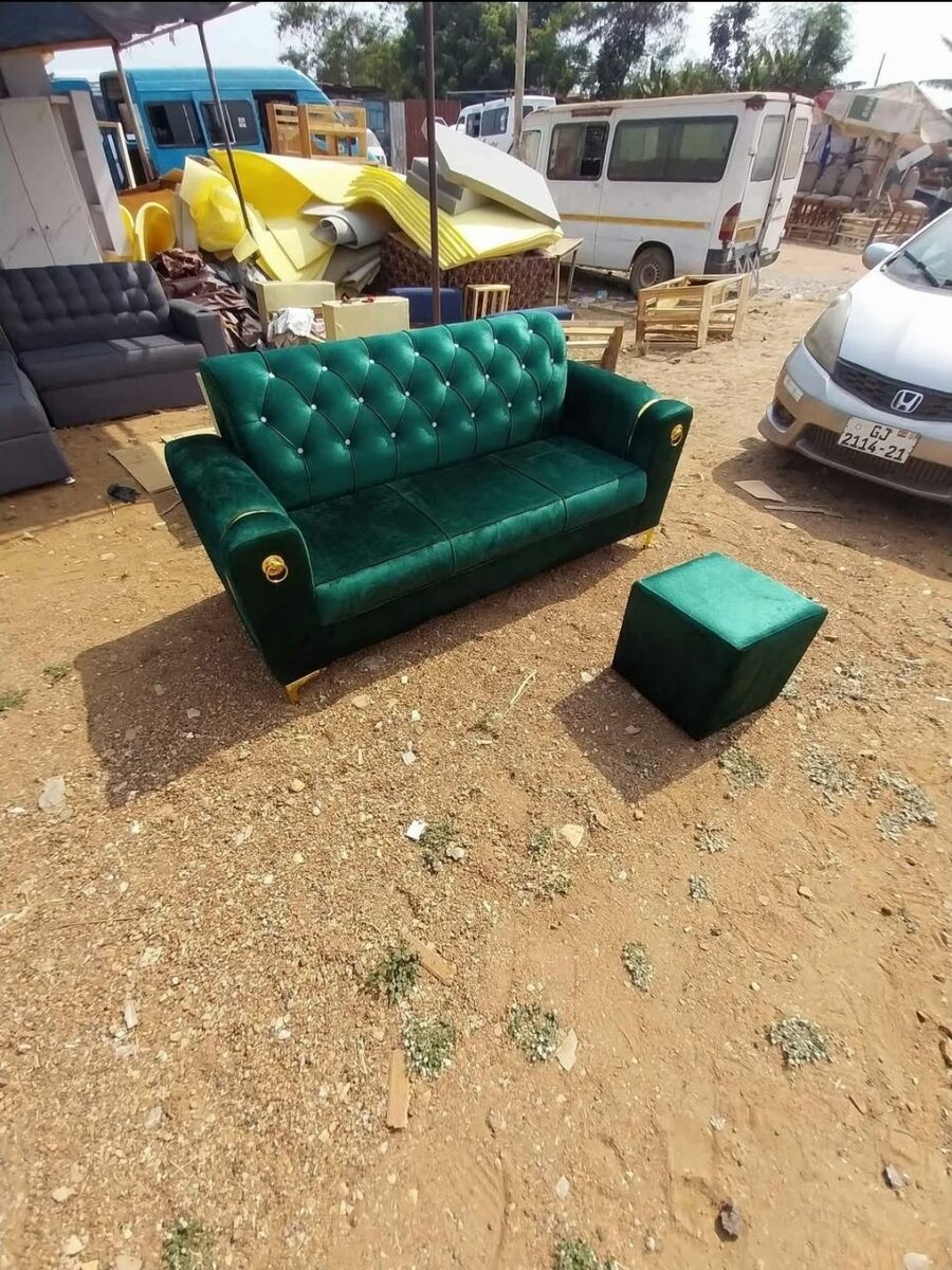 3 in sofa chair
