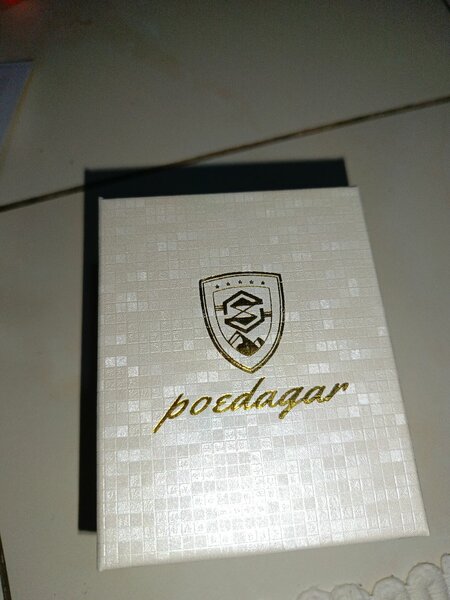 Montre quartz élégante homme