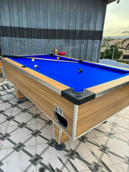 Snooker board