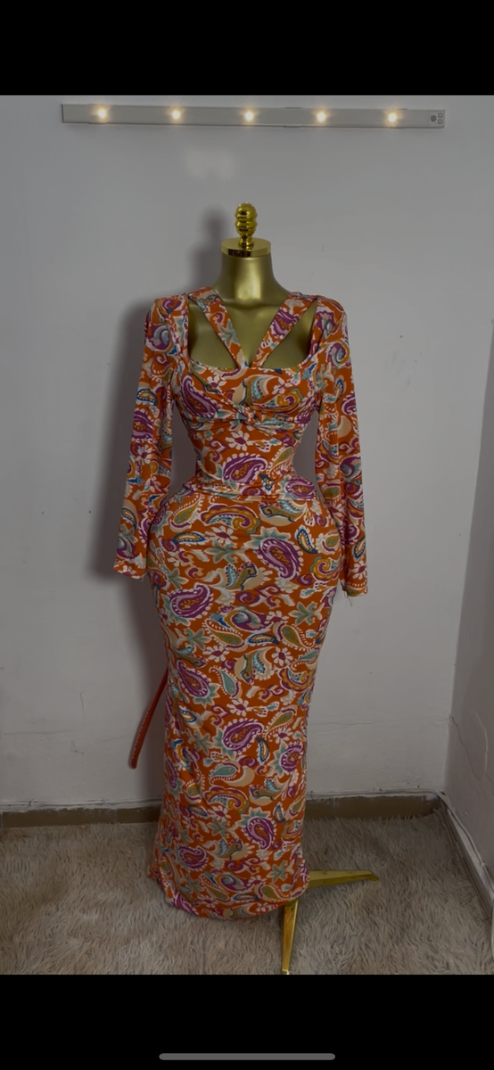 Robe longue à motif vibrant