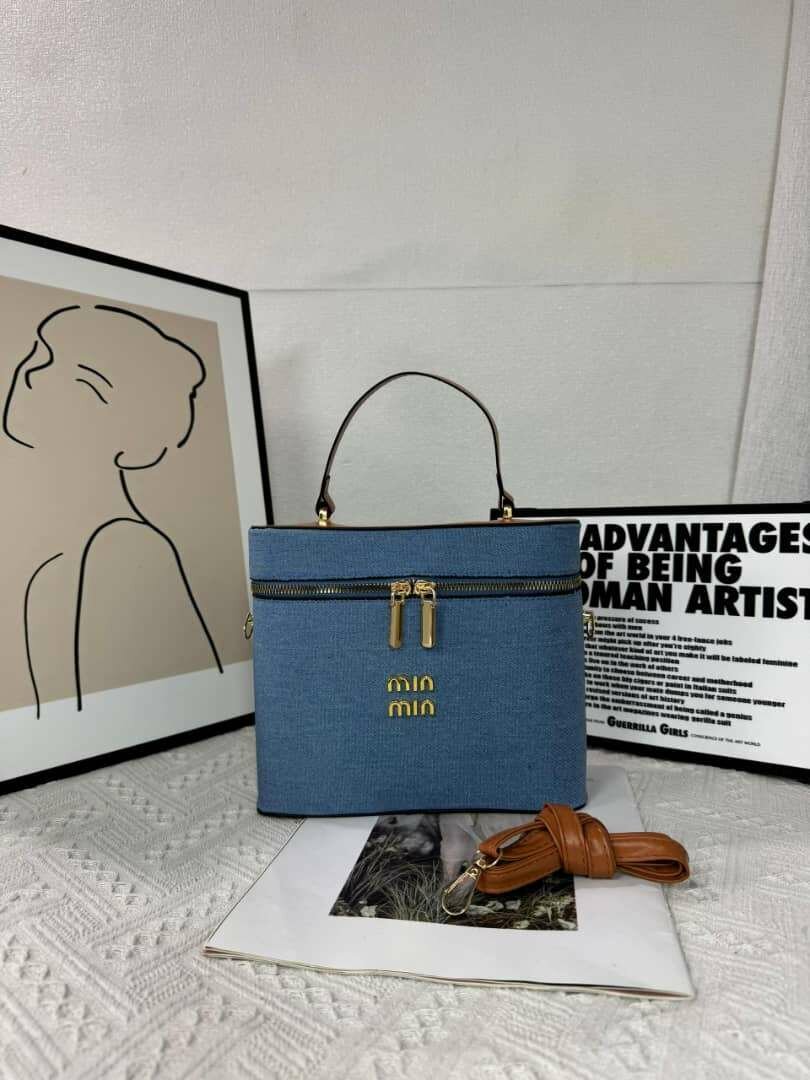 Sac à main en toile élégante