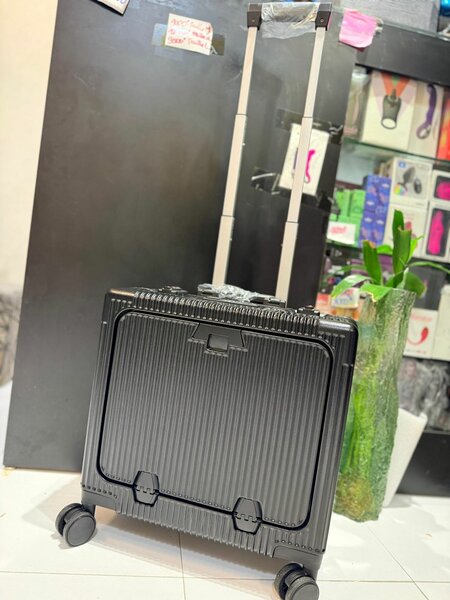 Valise Rigide à Roulettes