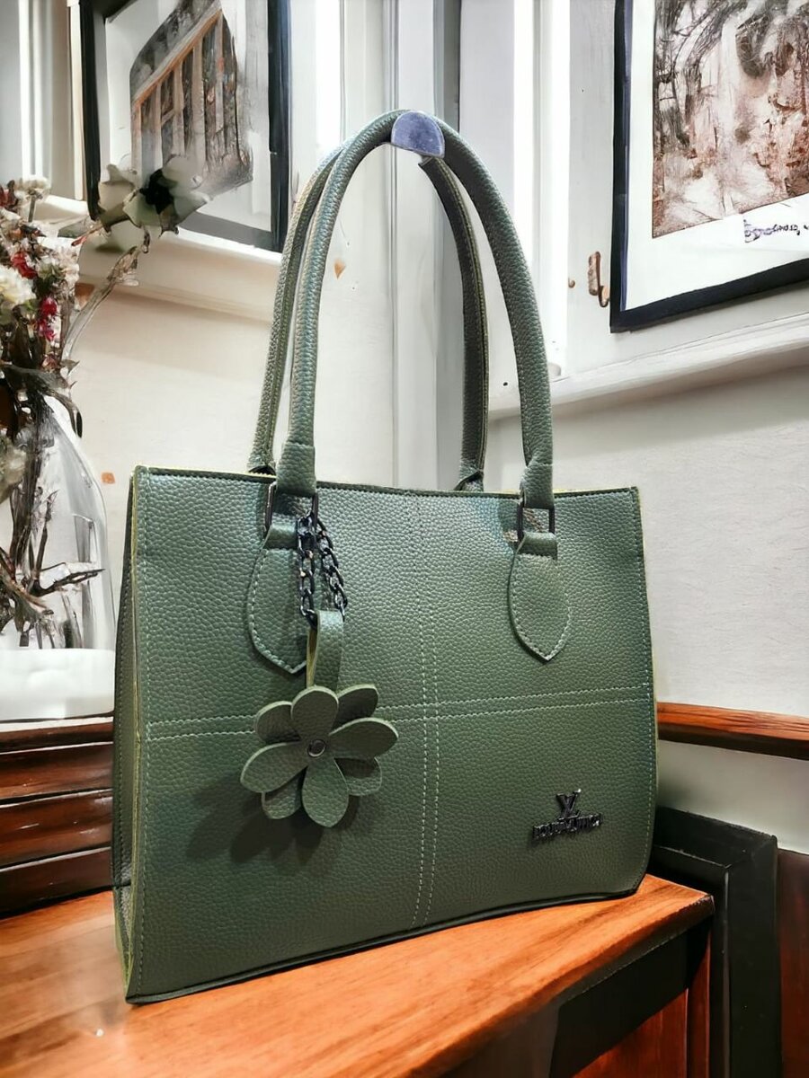 LV Brand New Big Flower Article..