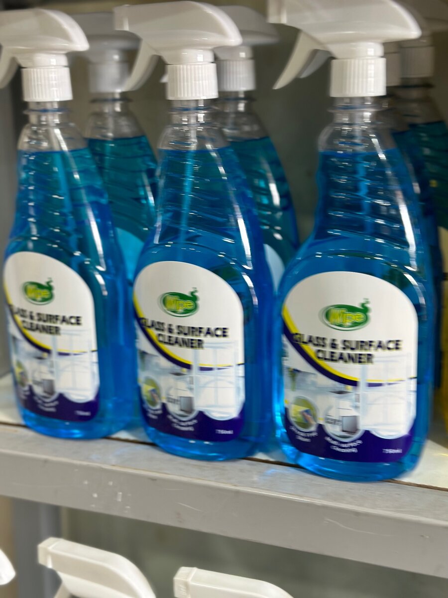 750ml WIPE GLASS CLEANER