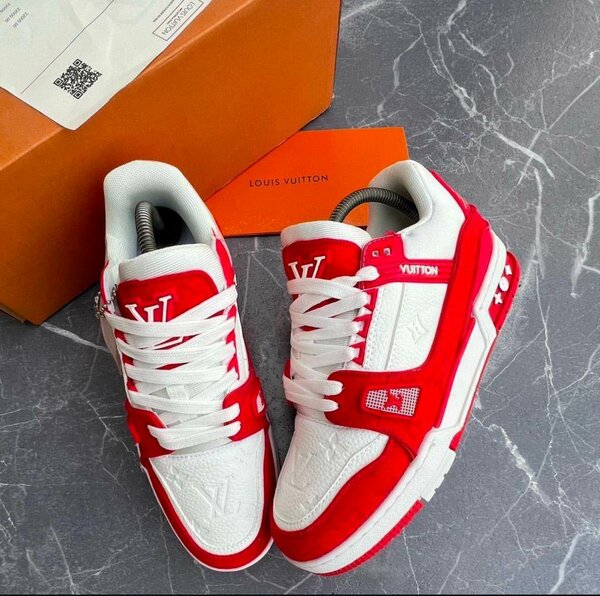 Louis Vuitton Sneakers