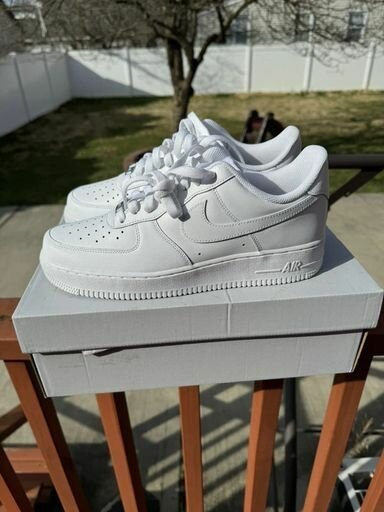 Nike Air Force 1 Triple White