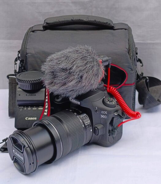 Canon EOS 90D Kit Pro