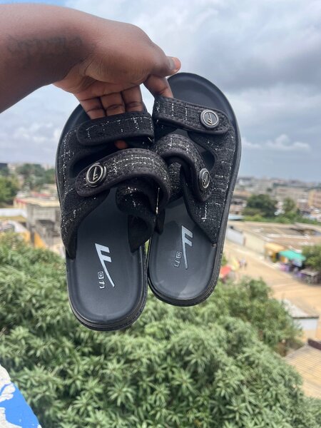 Sandales Noires Confortables