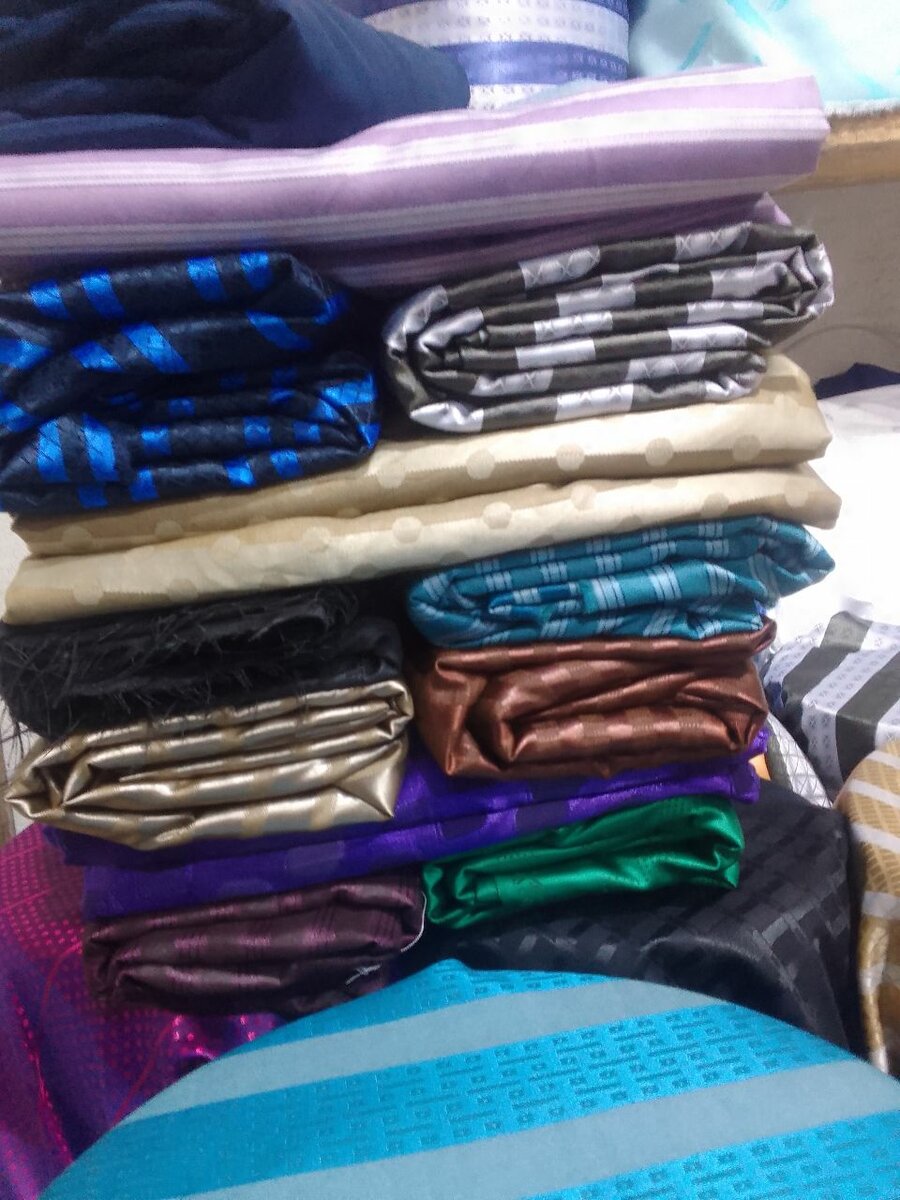 Tissus colorés de haute qualité