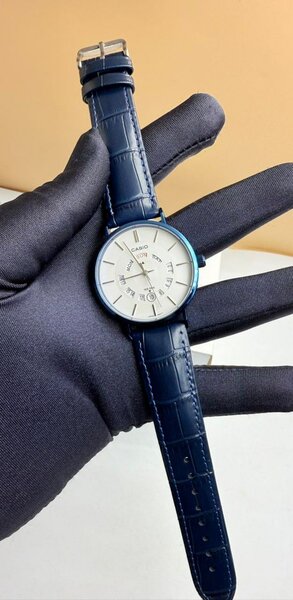 Montre élégante homme cuir