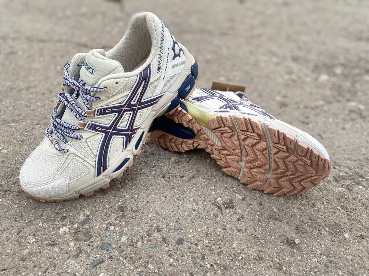 ASICS bleu/beige