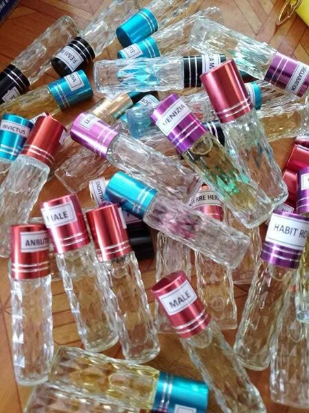 Coffret de Parfums et essences