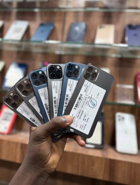 iPhone 12 Pro quasi neuf