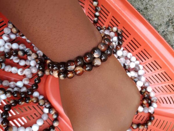 Bracelet en perles naturelles