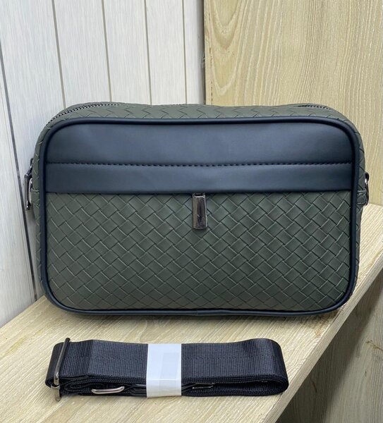 Sacoche à bandoulière tressée