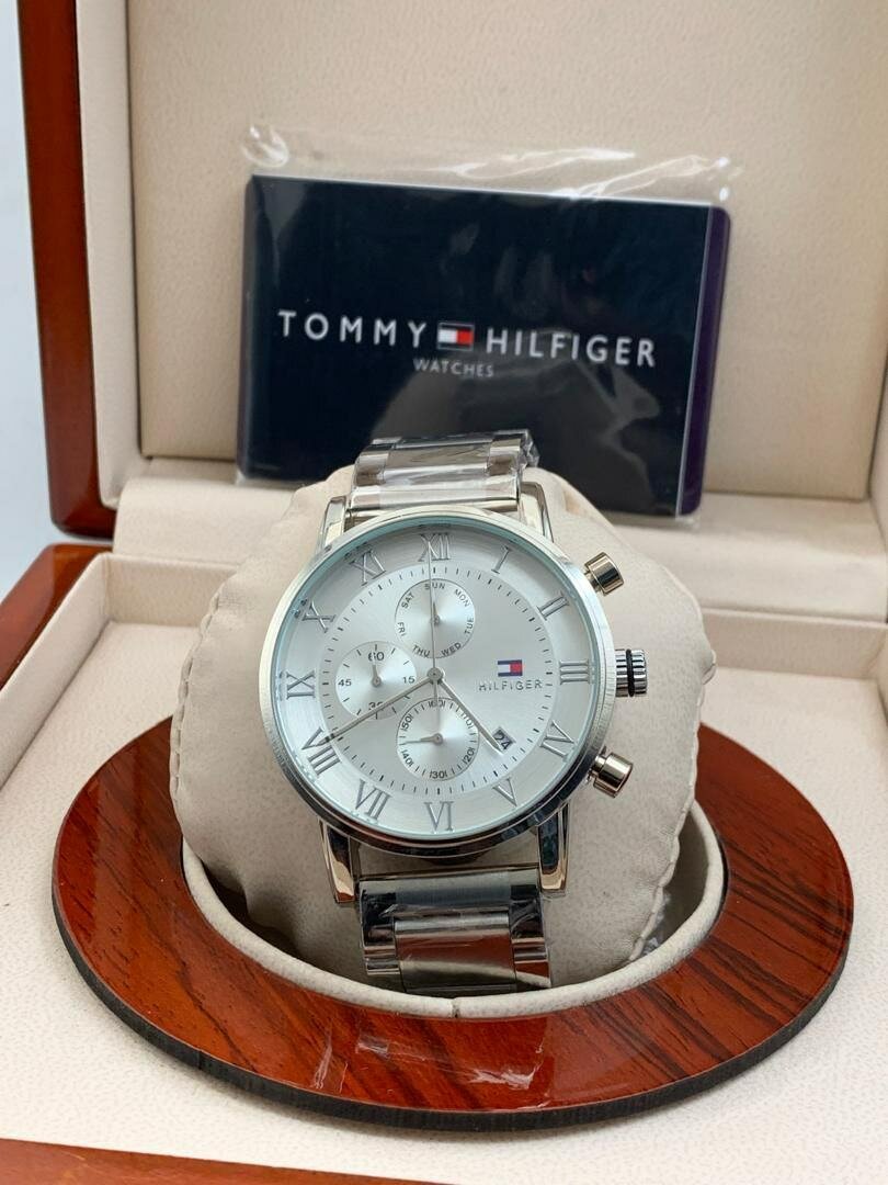 TOMMY HILFIGER WATCH
