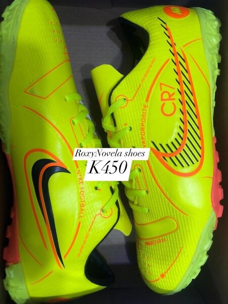 High quality futsal/trainers/tack boots available on promo