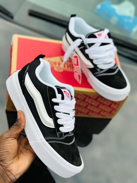 Baskets Noires Classiques