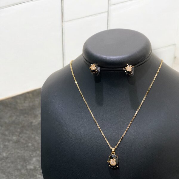 Necklace  Apple Style with tow earrings