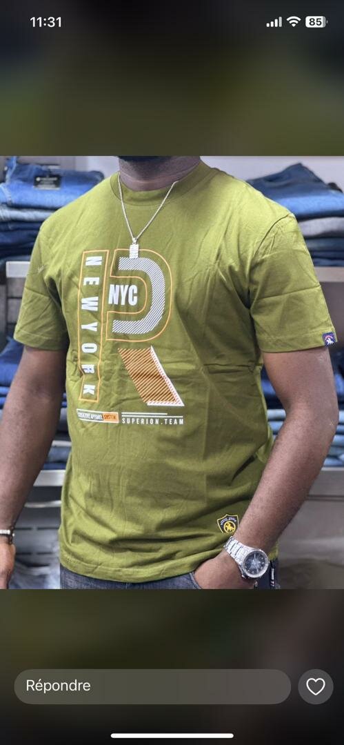 T-shirts graphiques tendance